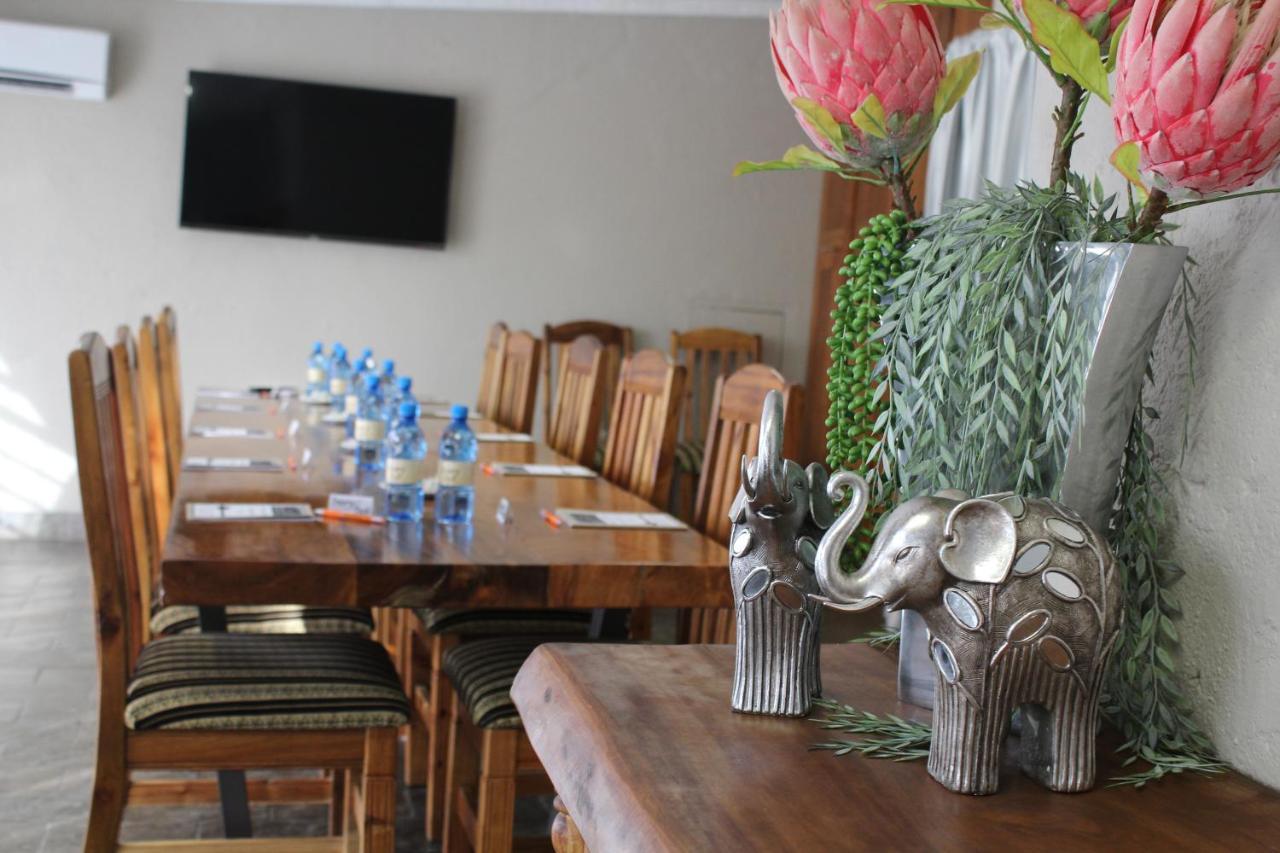 Ivory Tusk Lodge Tzaneen Exteriör bild