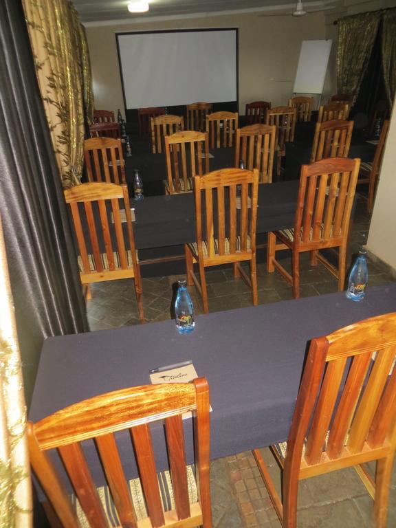 Ivory Tusk Lodge Tzaneen Exteriör bild