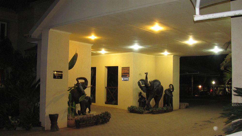 Ivory Tusk Lodge Tzaneen Exteriör bild