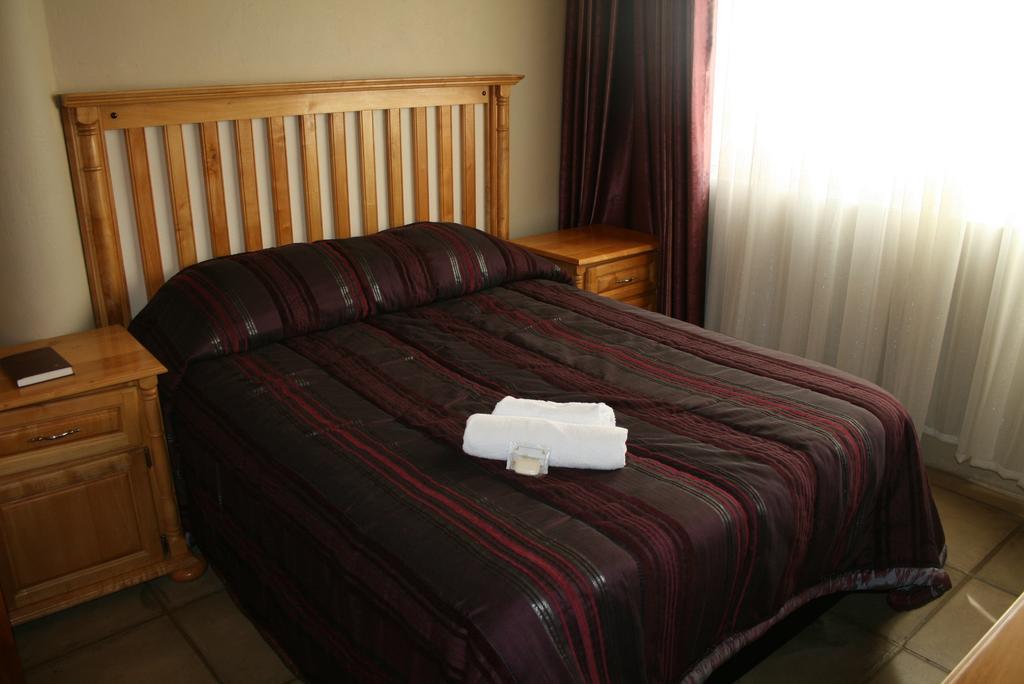 Ivory Tusk Lodge Tzaneen Rum bild